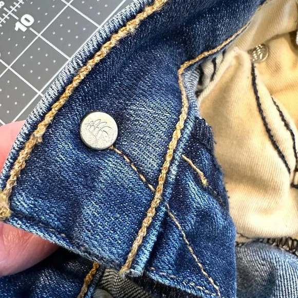 RAG & BONE Women's jeans, size 28, mid-rise skinny, blue denim, distressed - Picture 13 of 14